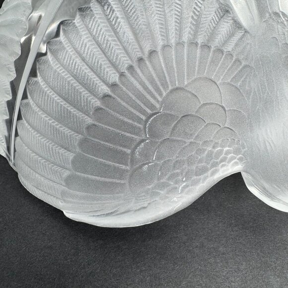 Crystal DArques France Genuine Lead Frosted Glass Bowl 3 Doves 10.5 in‎ Diameter - Picture 9 of 10